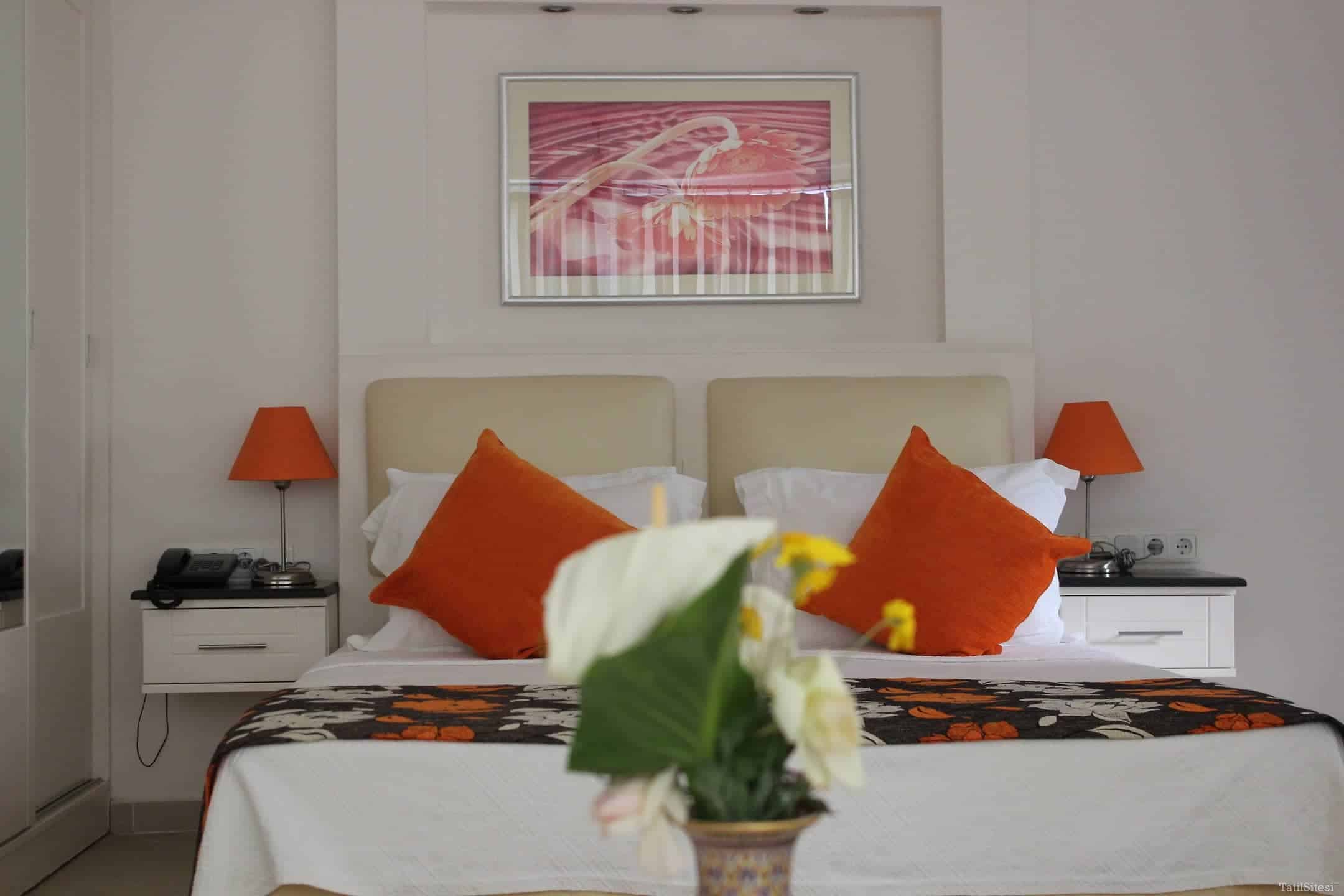 Golden Life Heights Deluxe Suites Hotel